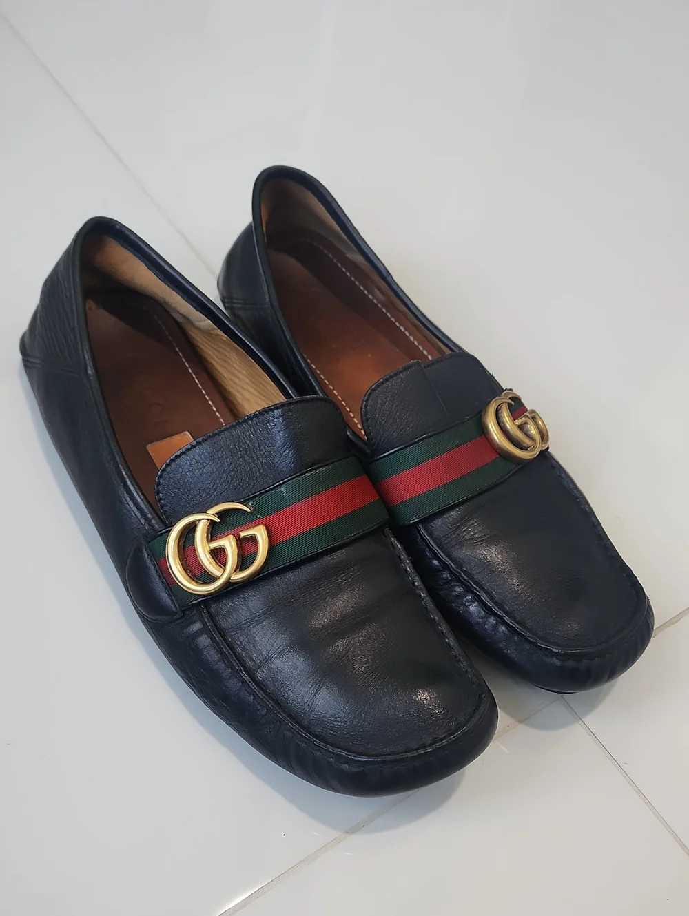 Gucci Black Leather Loafers with Green and Red Web & Gold Double G